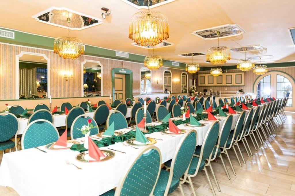 Hotel-Gasthof Zur Post فلبورغ المظهر الخارجي الصورة