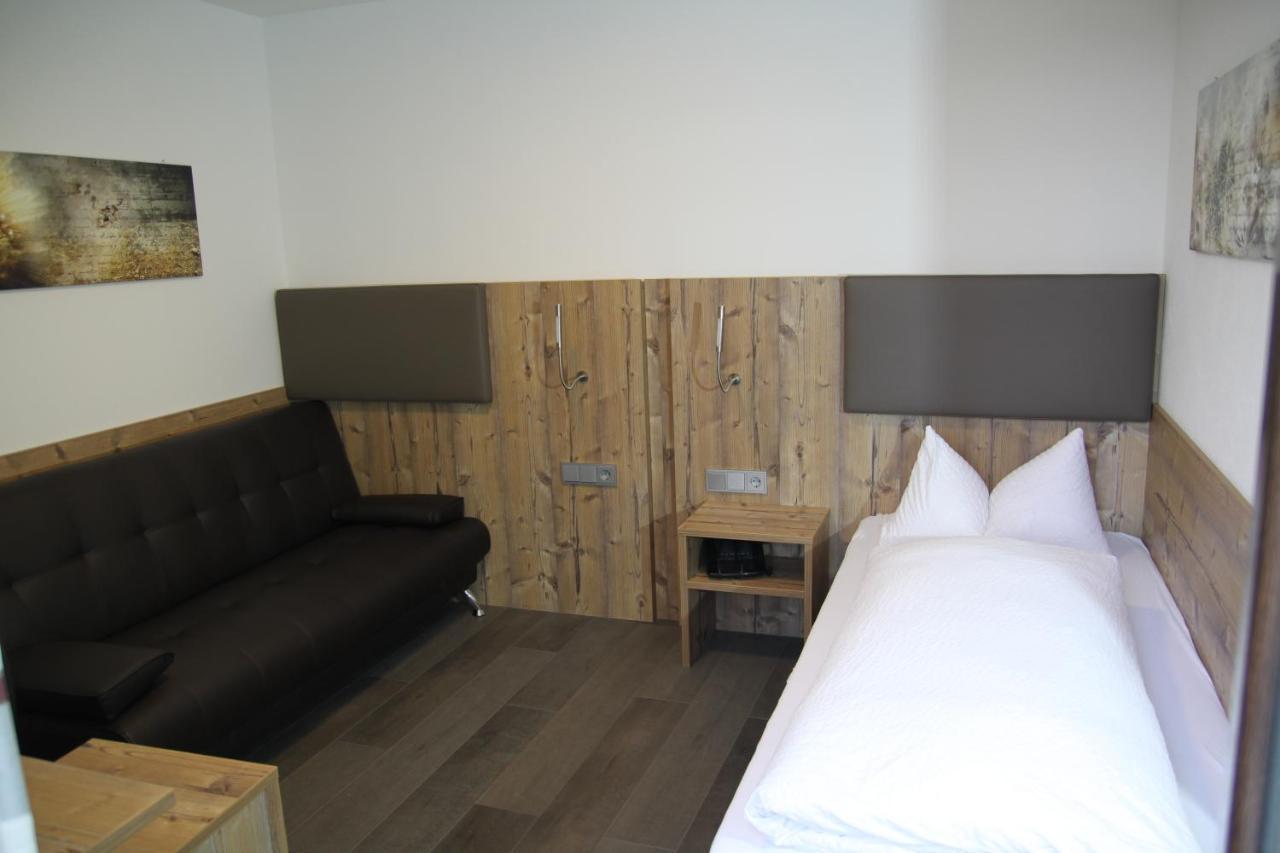 Hotel-Gasthof Zur Post فلبورغ المظهر الخارجي الصورة