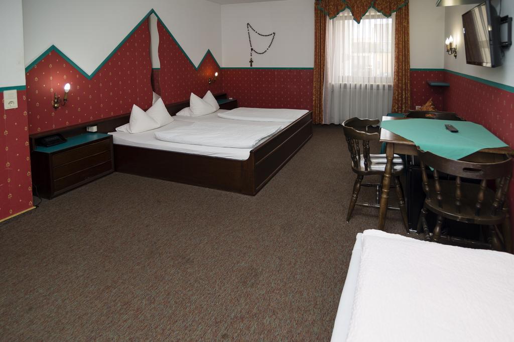 Hotel-Gasthof Zur Post فلبورغ المظهر الخارجي الصورة