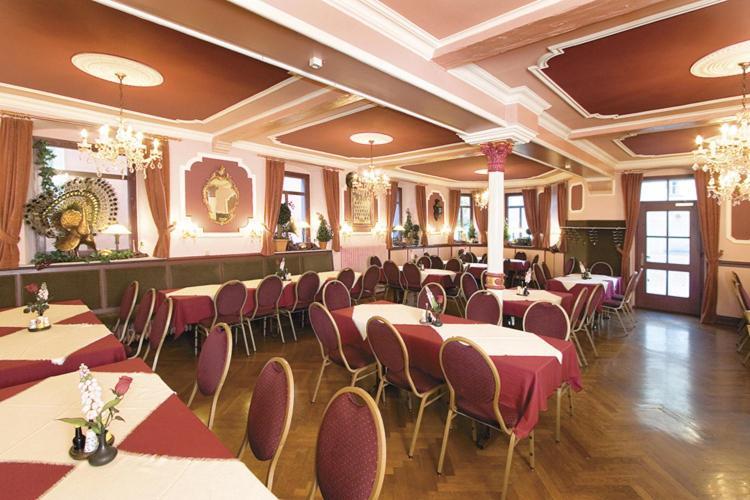 Hotel-Gasthof Zur Post فلبورغ المظهر الخارجي الصورة
